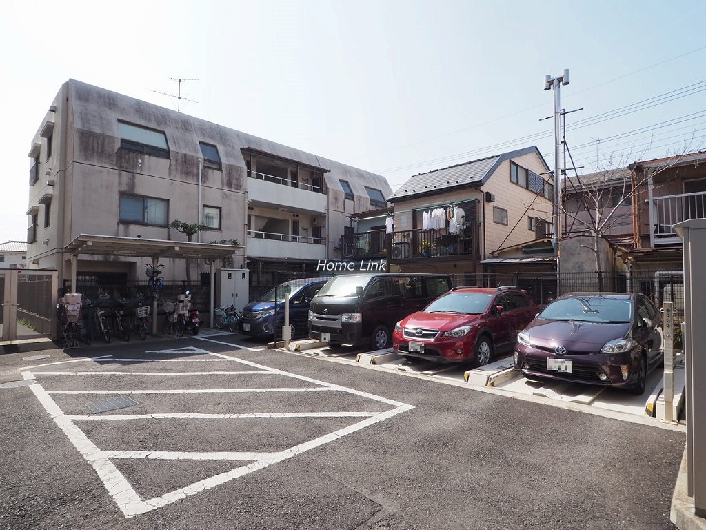 ヒルズ成増プライディアコート 駐車場