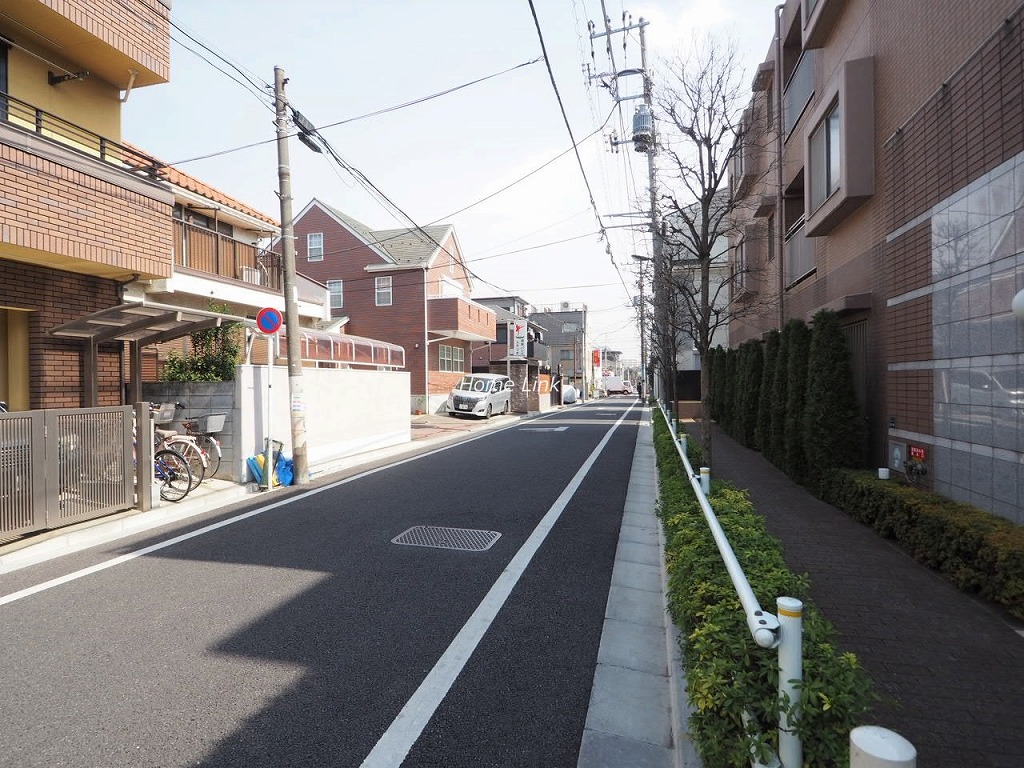 ヒルズ成増プライディアコート マンション前道路