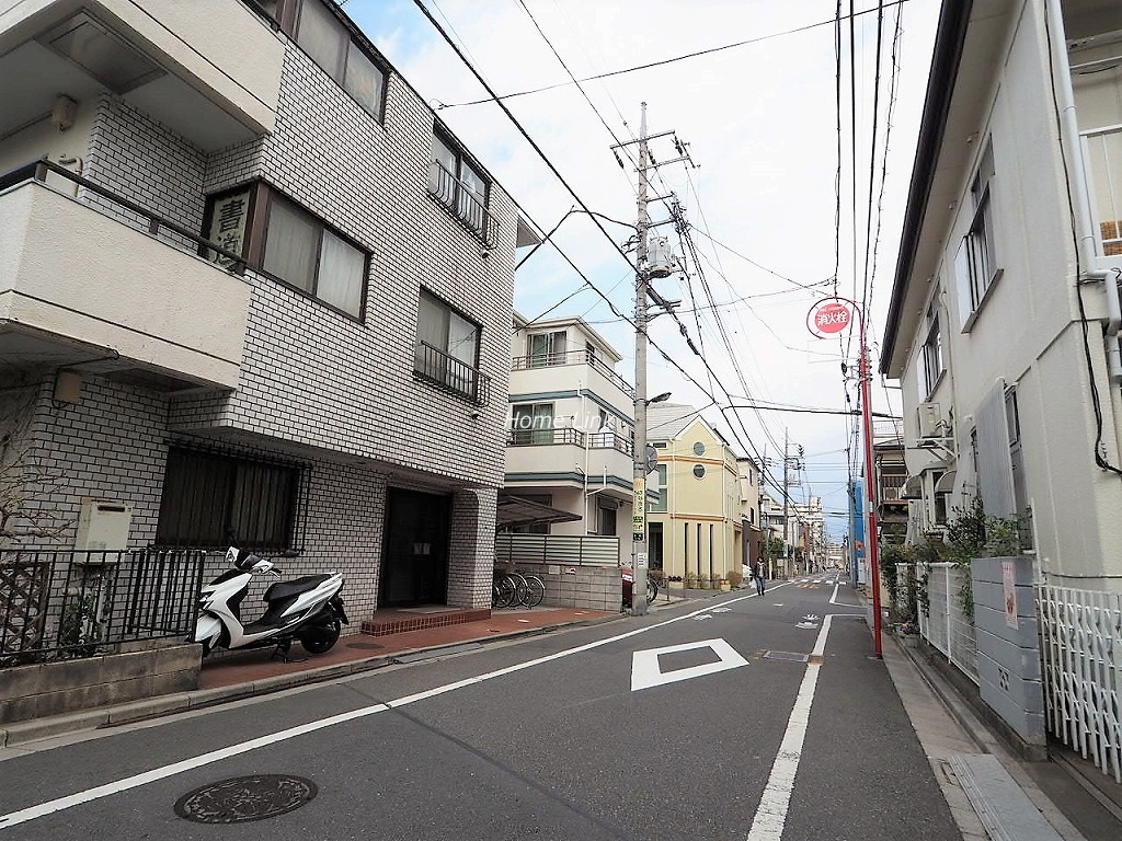 サンライフ西台　前面道路