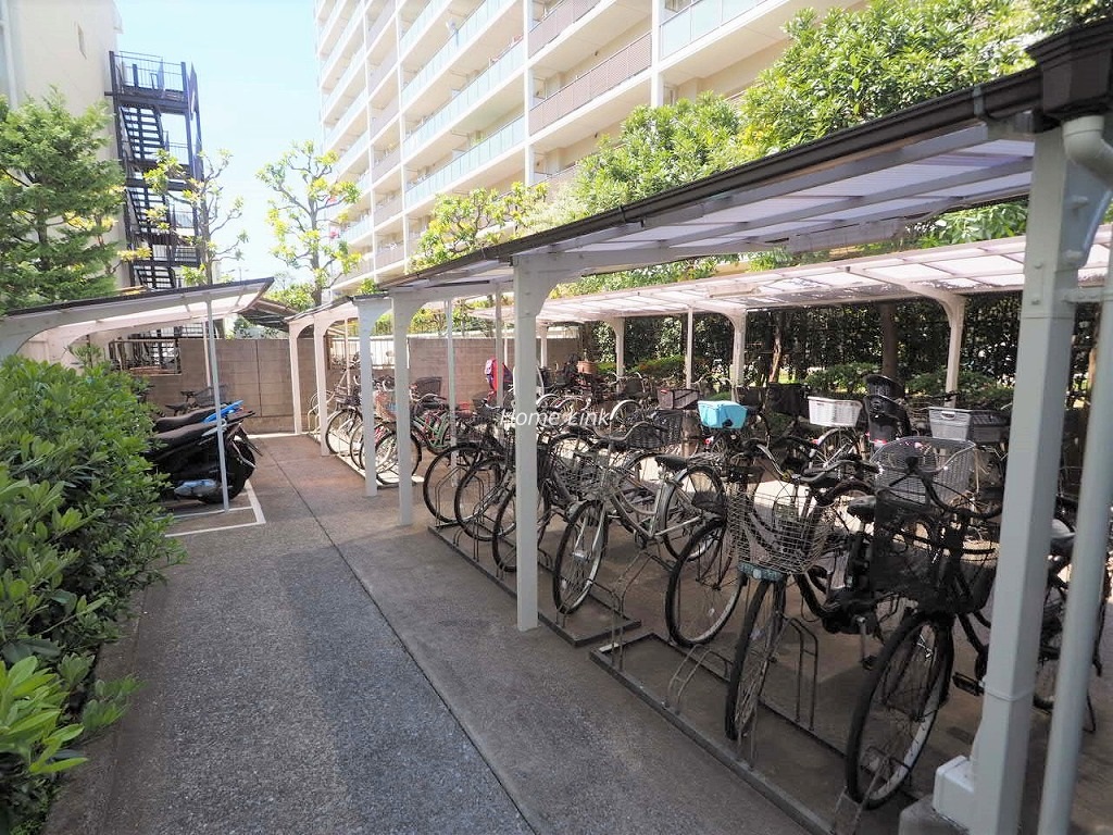 本蓮沼パークハイツ　駐輪場