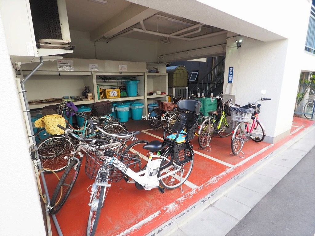ニューハイム板橋　駐輪場