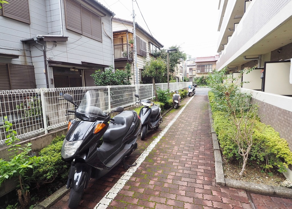 常盤台宝マンション　バイク置場