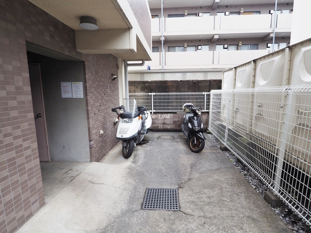 常盤台宝マンション　バイク置場