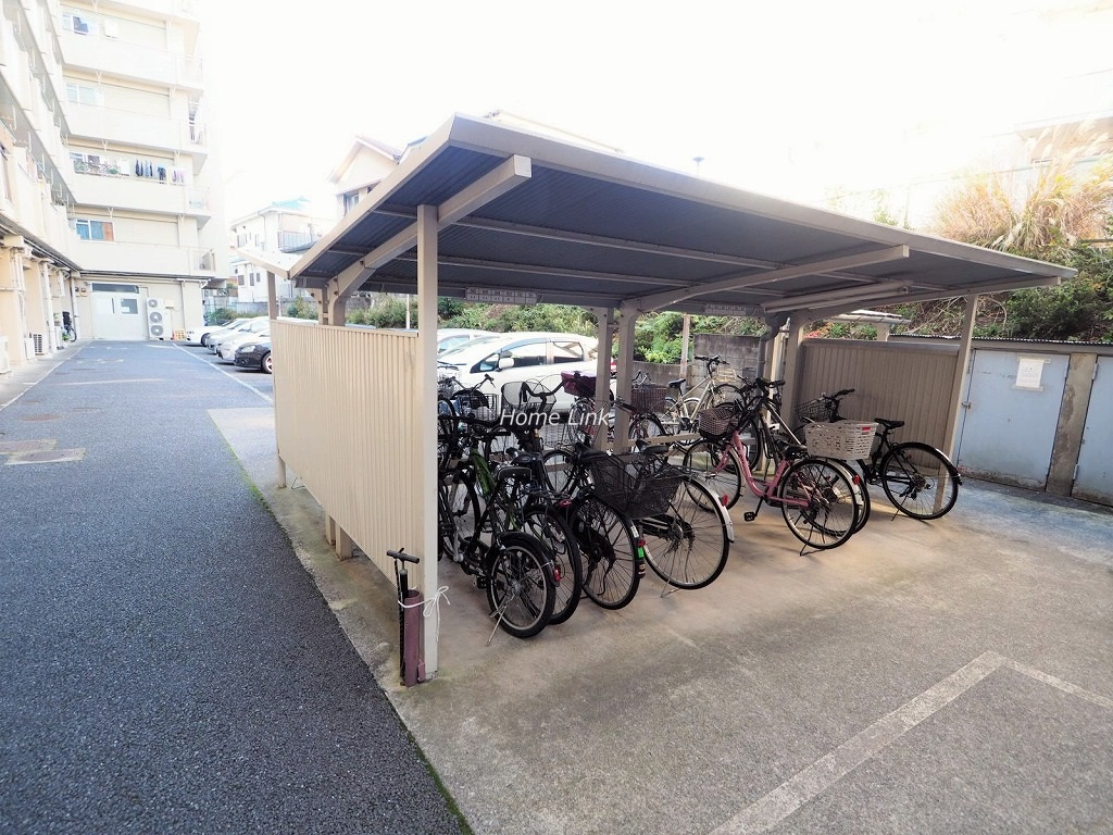 ニューハイム徳丸　駐輪場