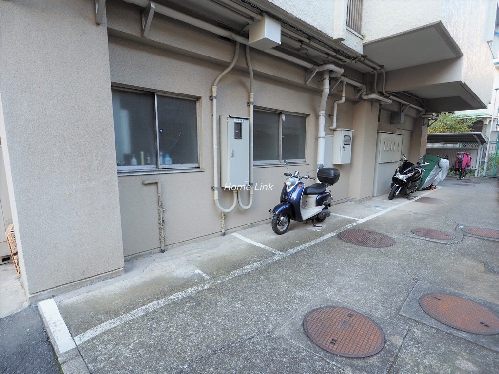 ニューハイム徳丸　バイク置場