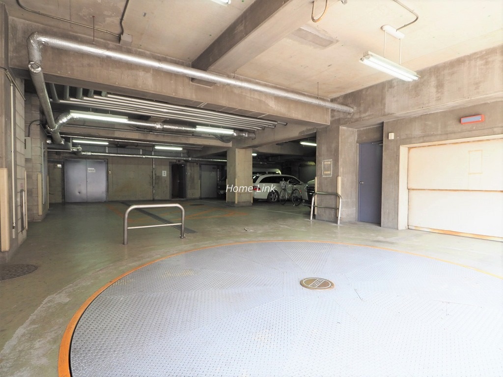 ゲオ・タワー池袋　駐車場