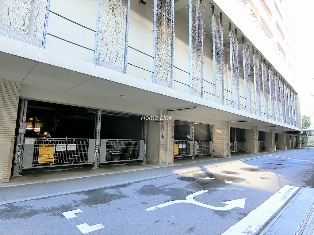 アトラス志村三丁目　駐車場