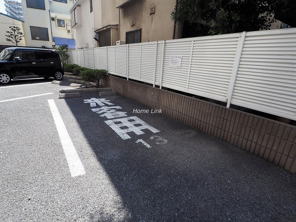 キャッスルマンション蓮根　来客用駐車場