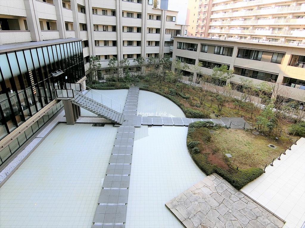 アトラス志村三丁目　中庭