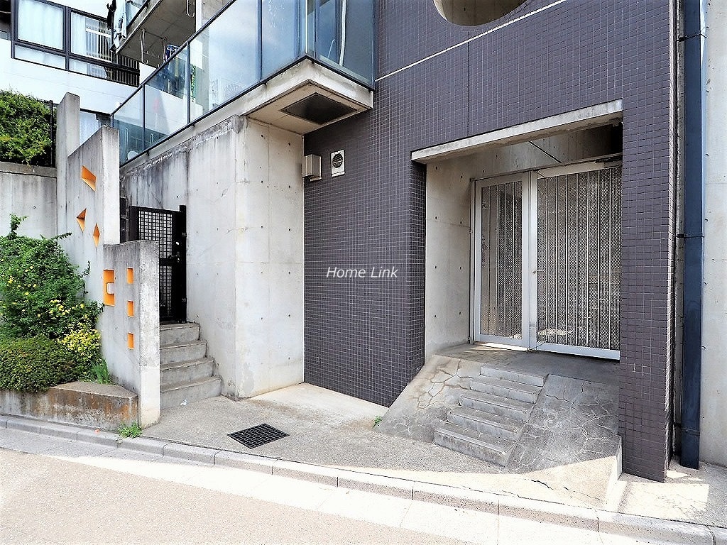 サラータ赤塚　エントランス