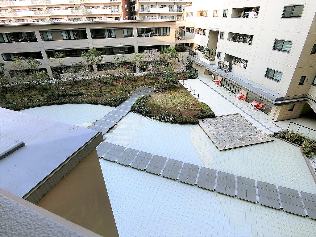 アトラス志村三丁目　中庭