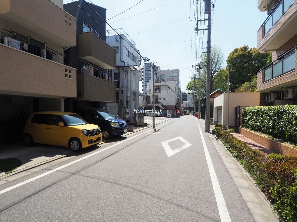 ライオンズマンション本蓮沼　前面道路