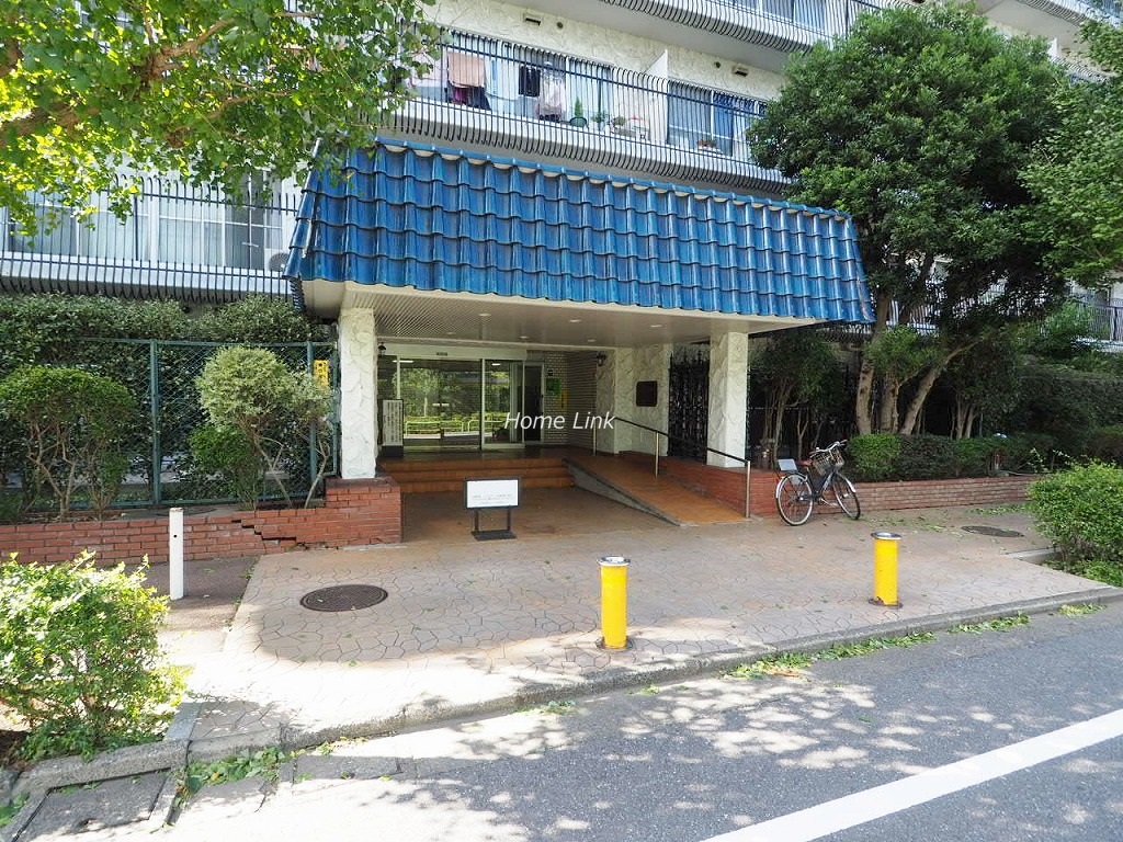 秀和蓮根レジデンス　エントランス