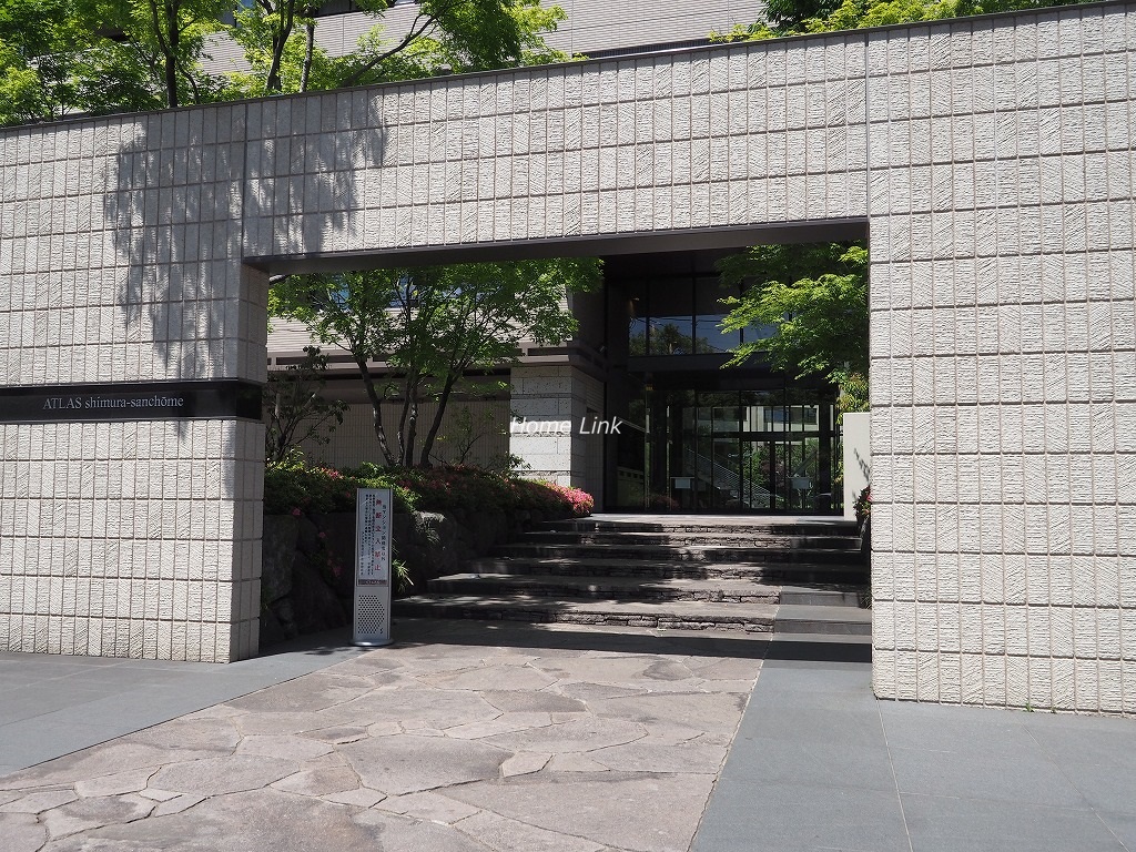アトラス志村三丁目　エントランス