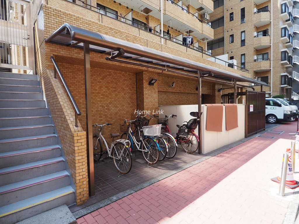 ライオンズマンション板橋　駐輪場