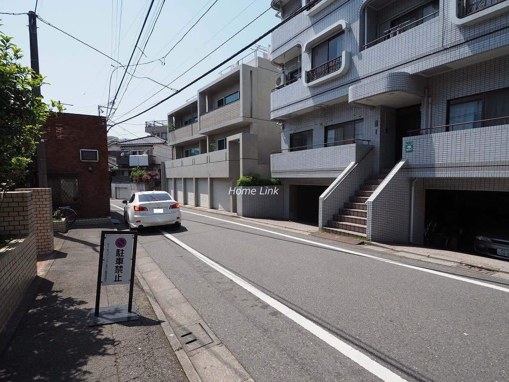 キャニオンマンション見次公園　前面道路
