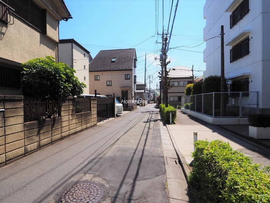 本蓮沼パークハイツ　前面道路