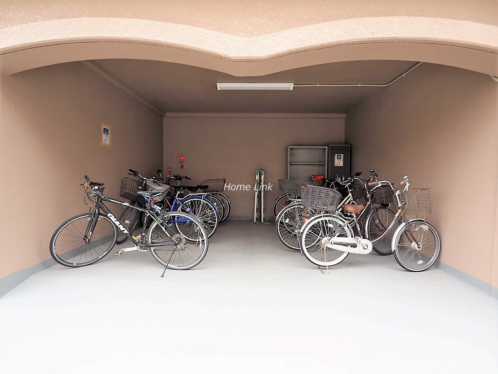 セザール第2赤塚公園　駐輪場