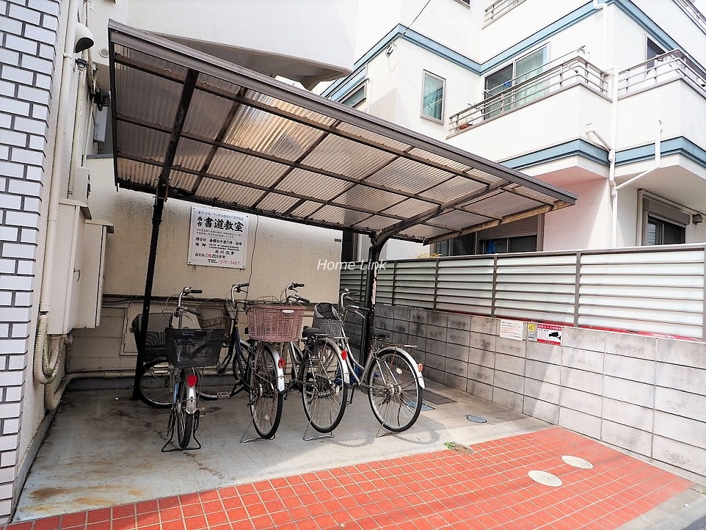 サンライフ西台　駐輪場