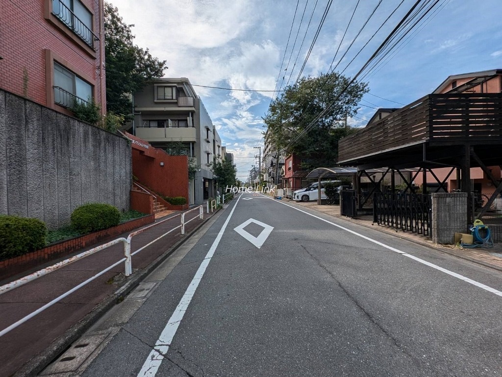 キャニオンマンション小竹向原　北側 前面道路