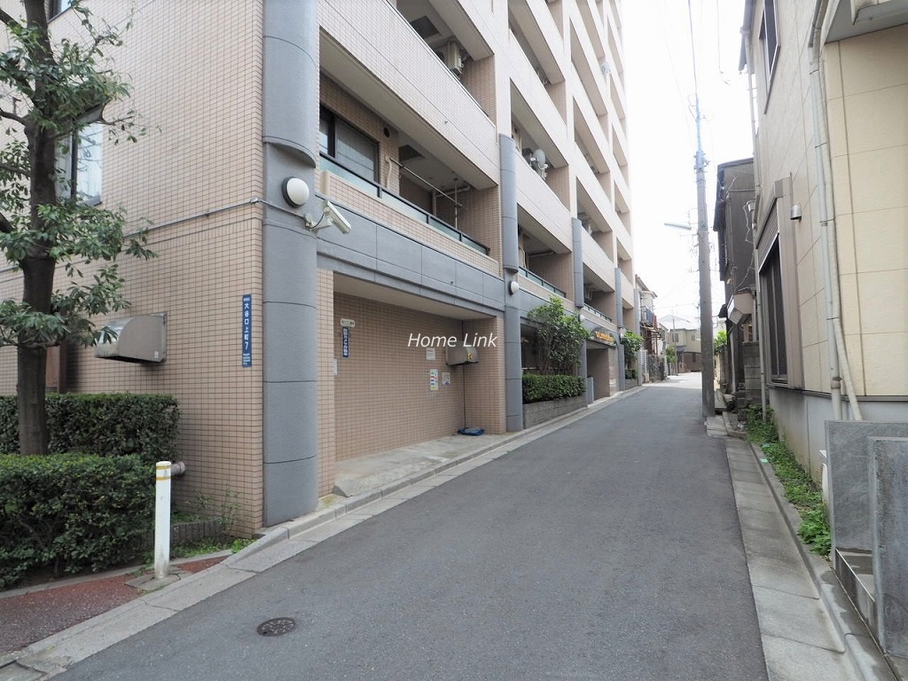 クリオ中板橋壱番館　前面道路
