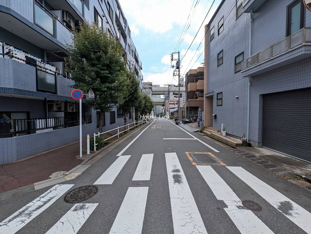 セザール池袋西　南西側 前面道路