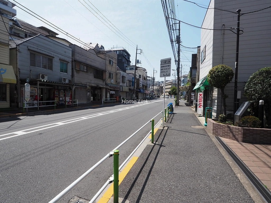 ナイスアーバン徳丸　前面道路歩道