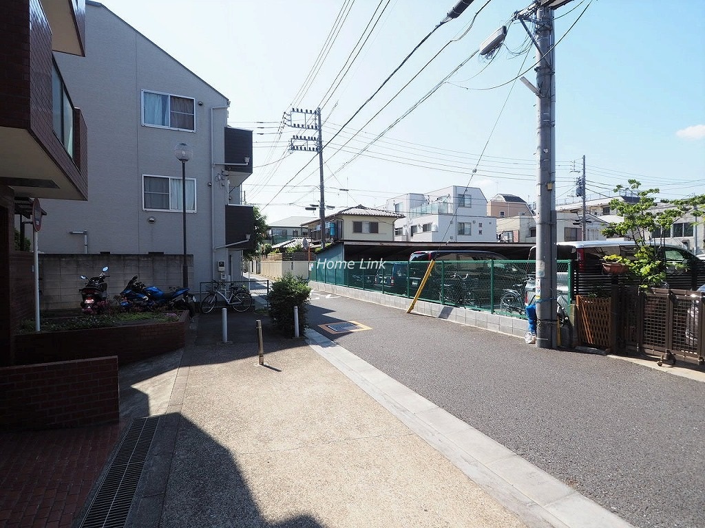 キャニオンマンション常盤台　前面道路