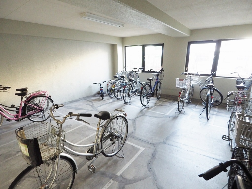 グランヴェルジェ西台 駐輪場