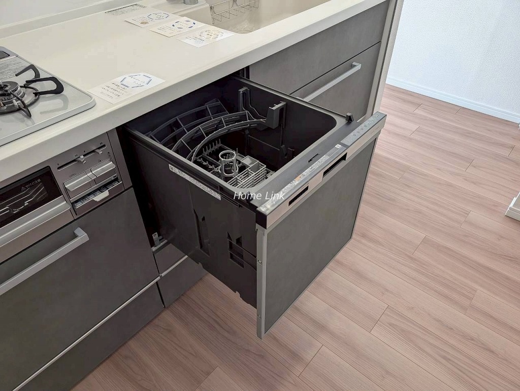 グランヴェルジェ西台2階 食器洗浄機付きシステムキッチン