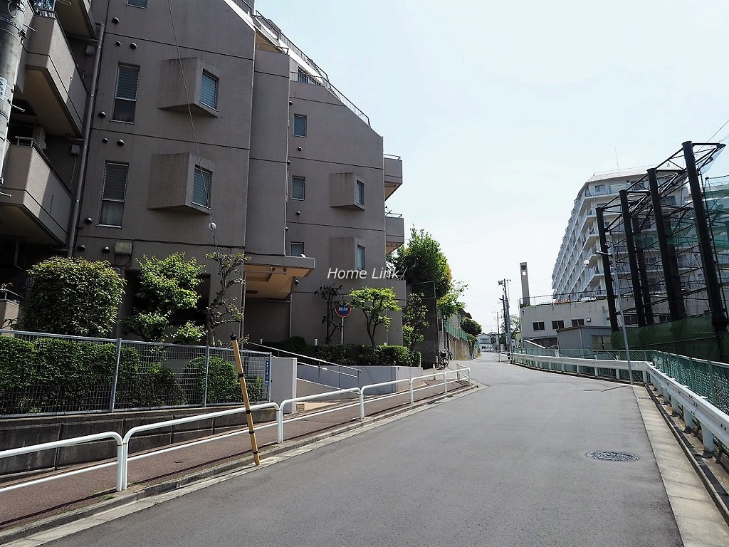 コスモ中台　前面道路