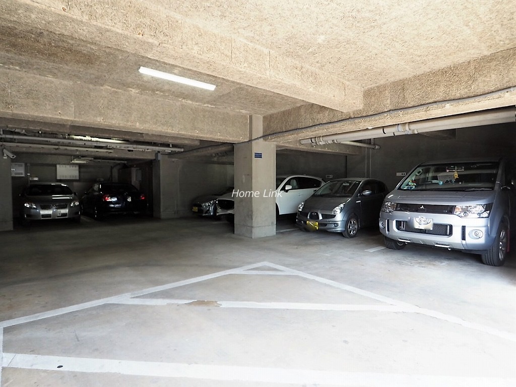 コスモ中台　駐車場