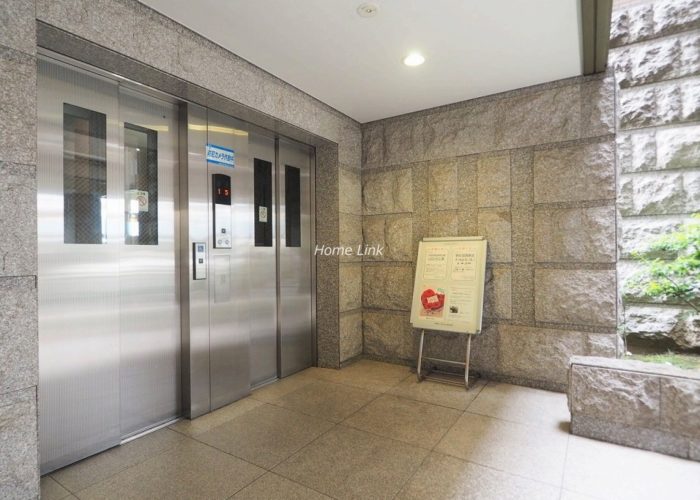 コスモ板橋志村プリオール　エレベーター