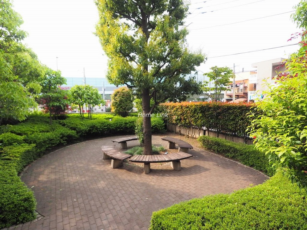 コスモ板橋志村プリオール　敷地内広場