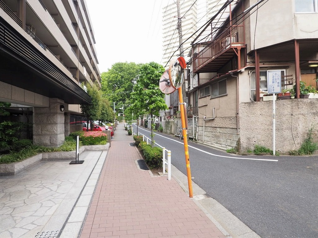 コスモ板橋志村プリオール　前面道路