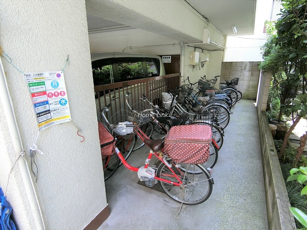 サンライフ本町 駐輪場