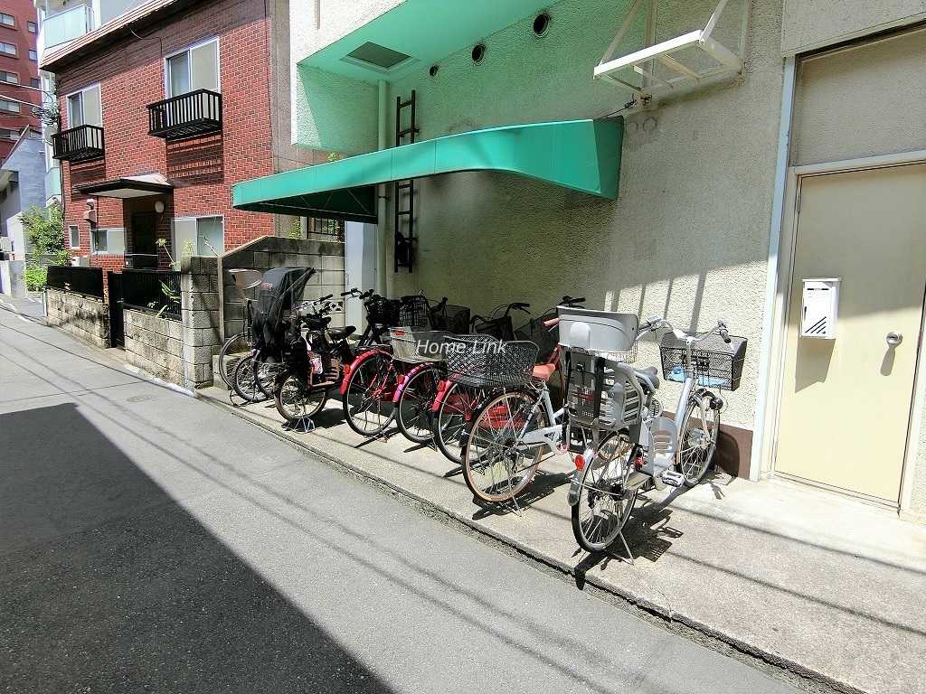 サンライフ本町 駐輪場
