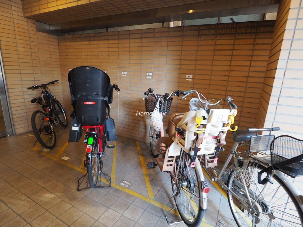 シャロン板橋 駐輪場