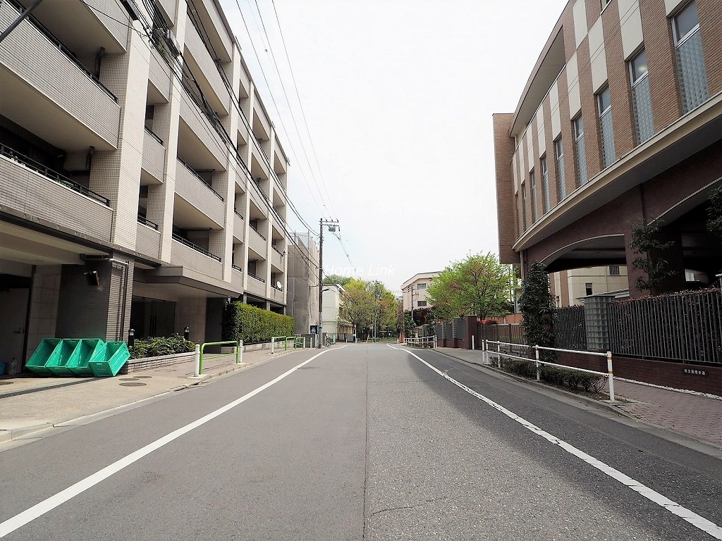 ジェイパーク板橋中台　前面道路