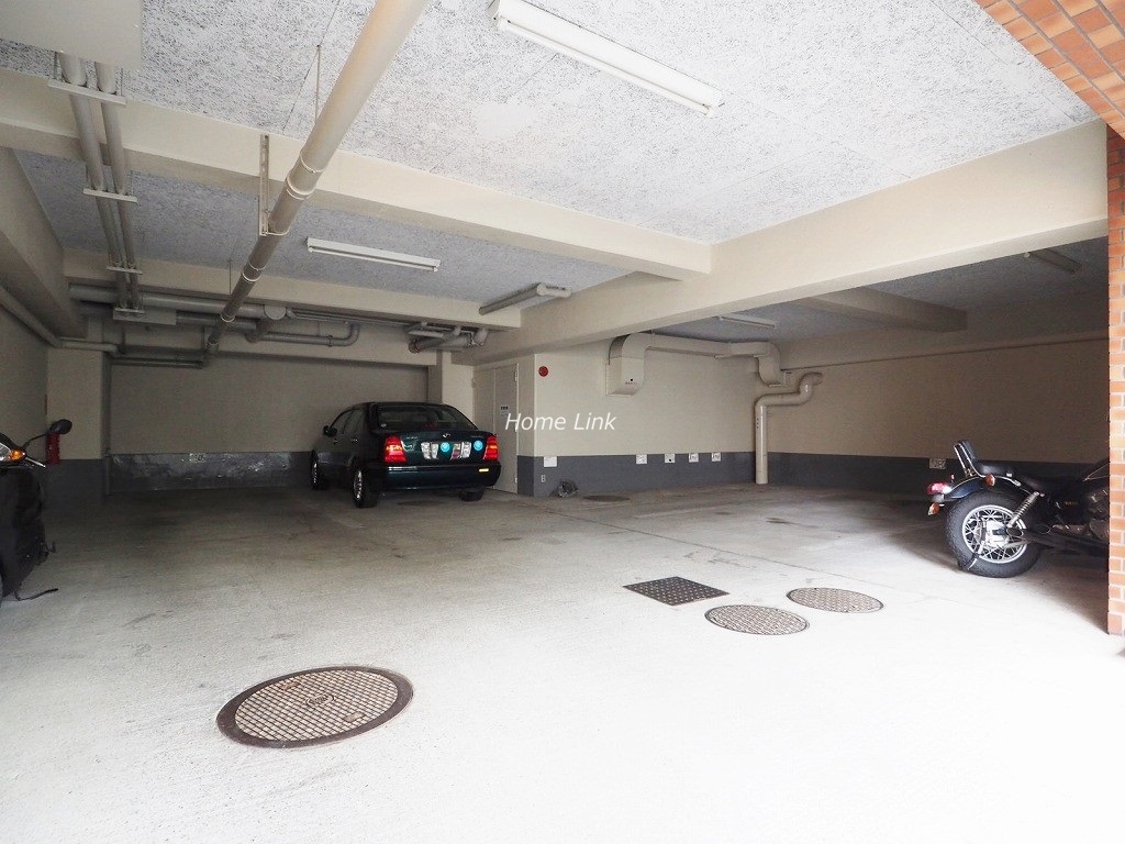 タック中台　駐車場