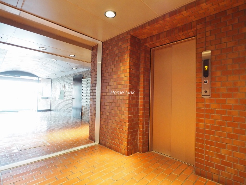 タック中台　エレベーター