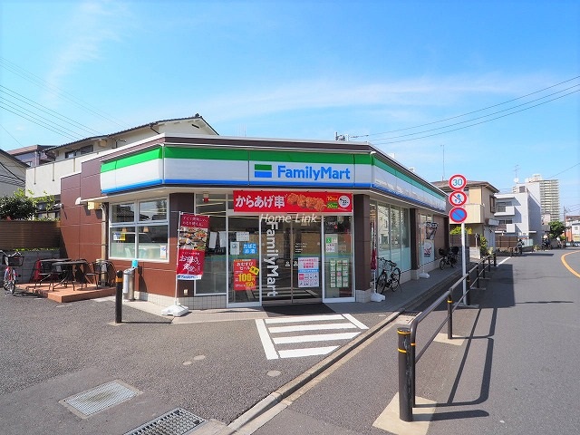 ヴィラ若木周辺環境 ファミリーマート若木2丁目店