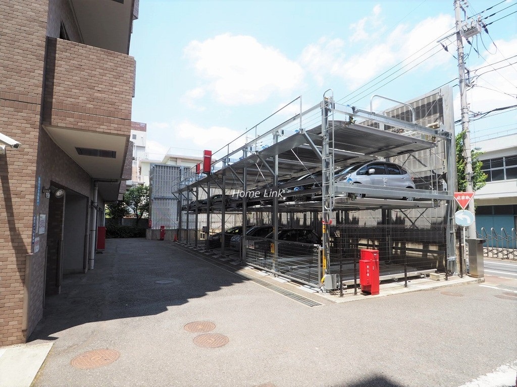 ライオンズプラザ本蓮沼　駐車場