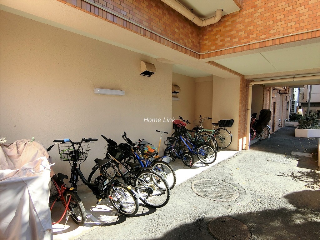 ライオンズマンション板橋大原　駐輪場