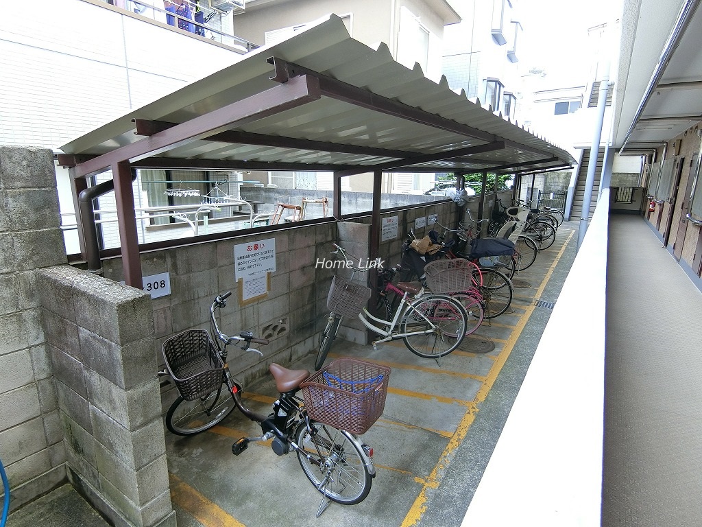 中板橋ローヤルコーポ　駐輪場