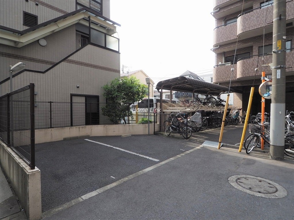 日神パレステージ板橋本町第5　駐車場