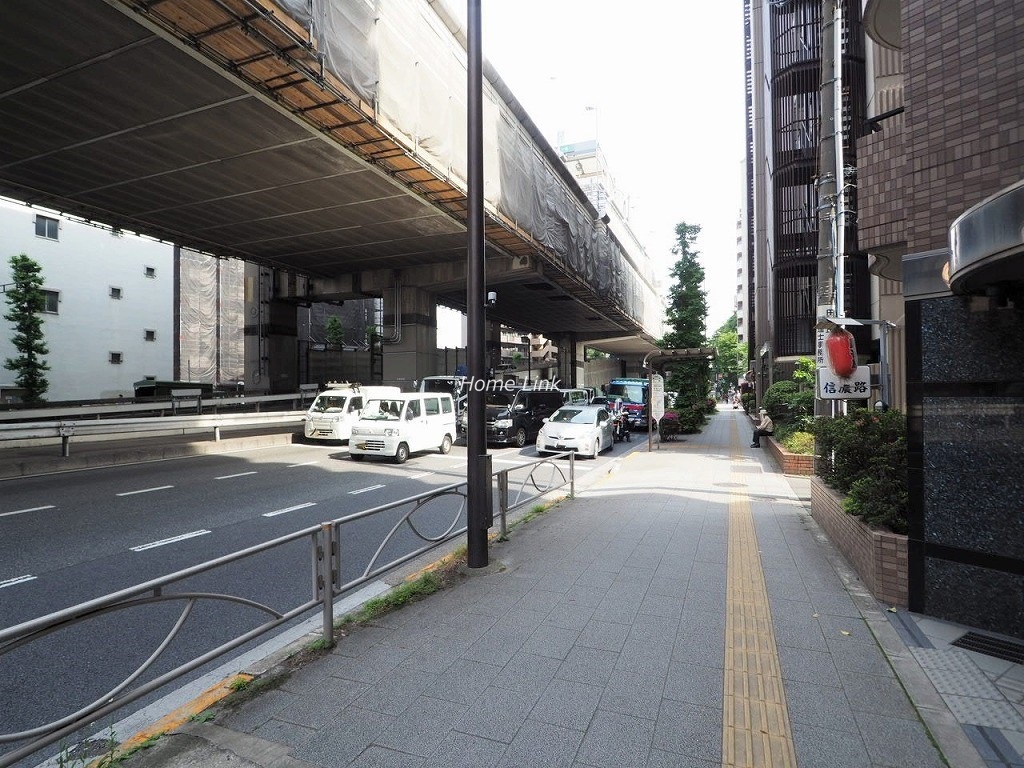 日神パレステージ板橋本町第5　前面道路