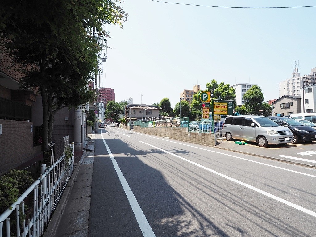 朝日クレス・パリオ大山　前面道路