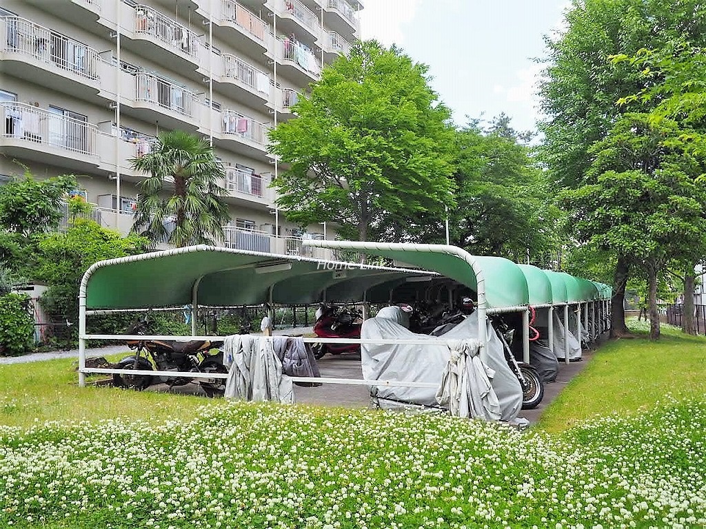 蓮根ファミールハイツ1号棟　バイク置場