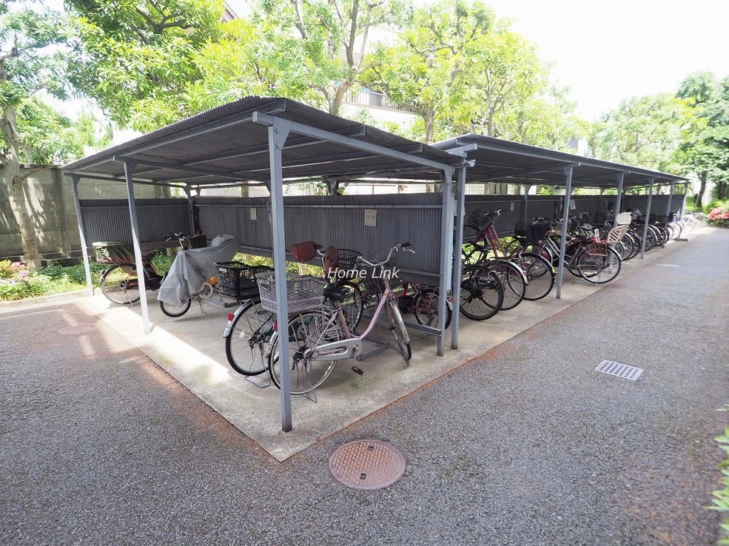 シティホームズ常盤台　駐輪場